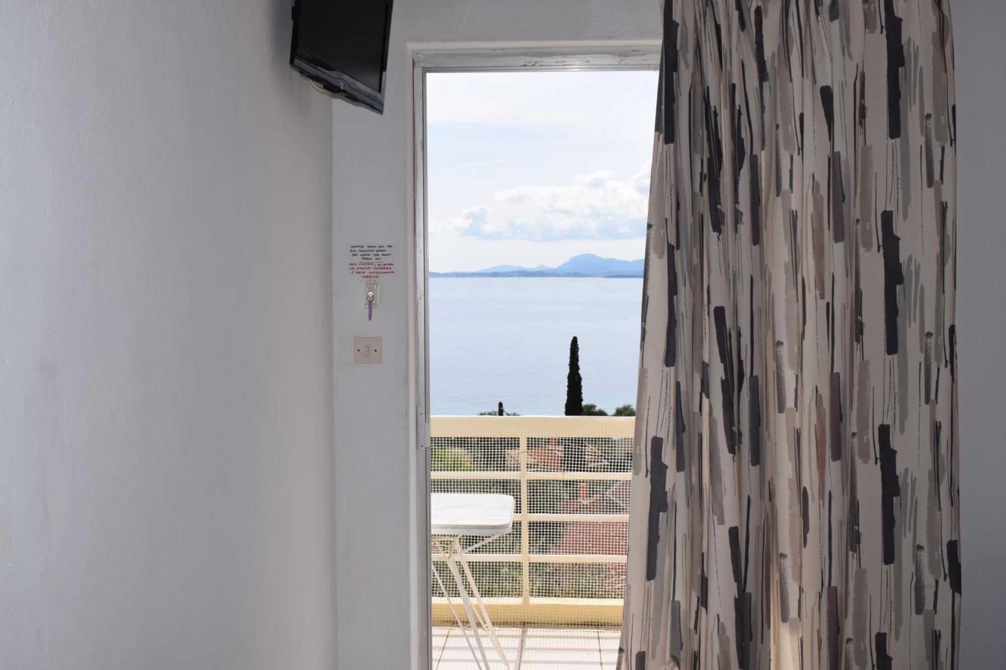 Paradisus Apartments Barbati Exterior photo